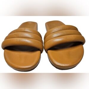 Seychelles Low Key Classic Slide - Color: Tan - Size: 9 - Gently worn ✨